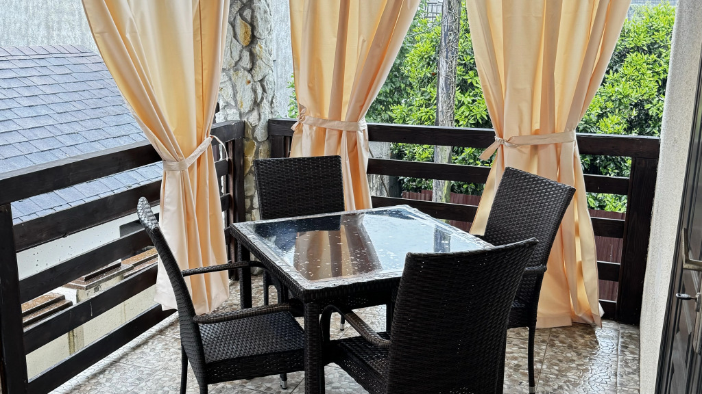 Mane Guest House