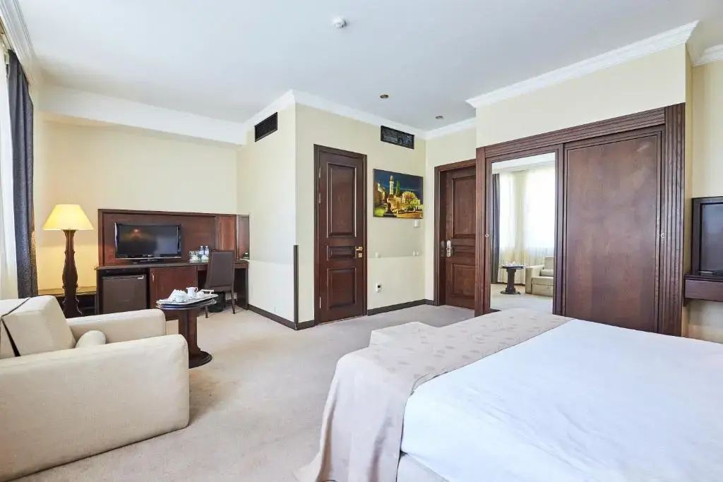 Smith Hotel