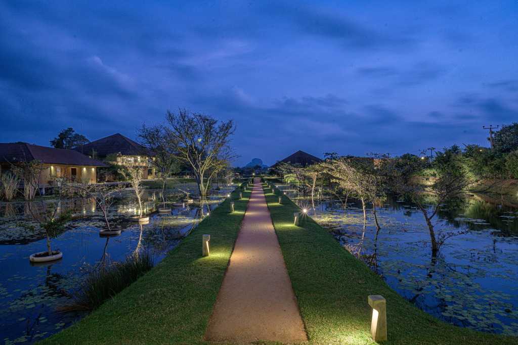 Отель Water Garden Sigiriya
