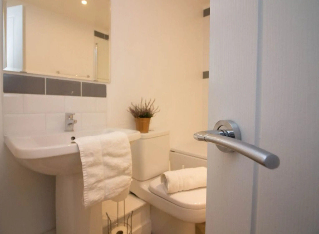 Beddoe Apartments