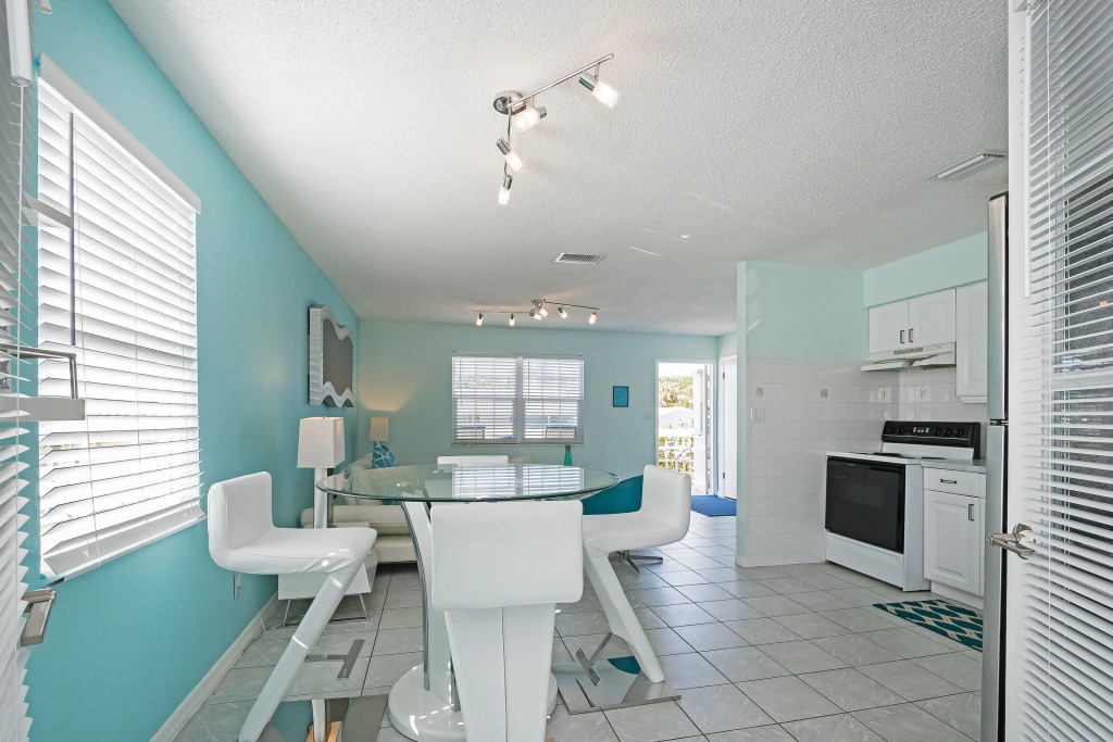 Fairweather Estate #3 - Three Bedroom Apartment