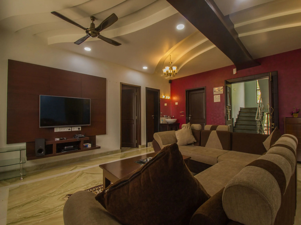 OYO 16497 Home Graceful 3BHK Parra