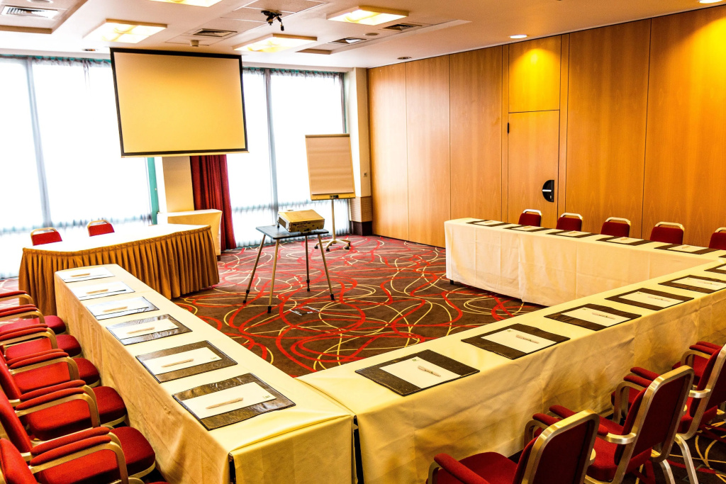 Holiday Inn Budapest-Budaörs by IHG
