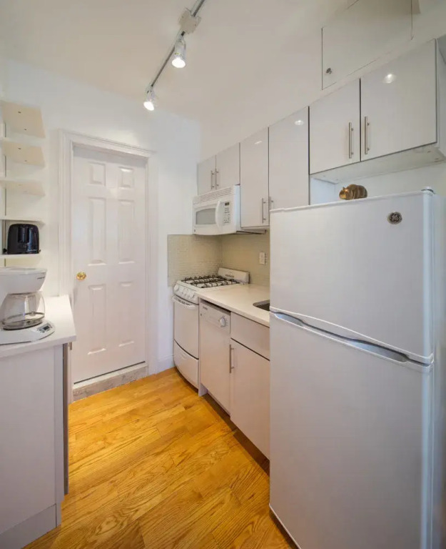 No Frills Private Home: East Village
