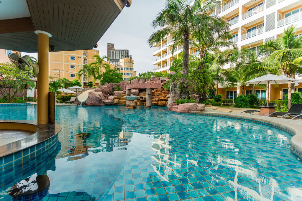 Book Nova Platinum Hotel in Pattaya right now! - Pattaya.inhotels.net