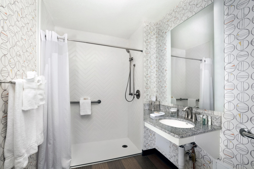 Holiday Inn Asheville East-Blue Ridge Pkwy by IHG