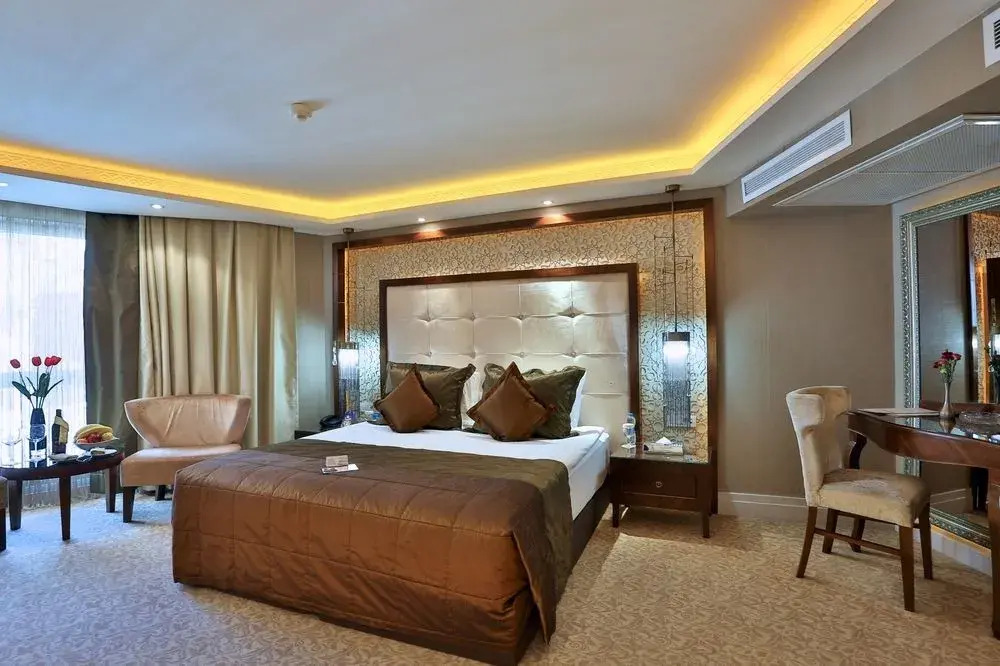 AHC Old City Hotel