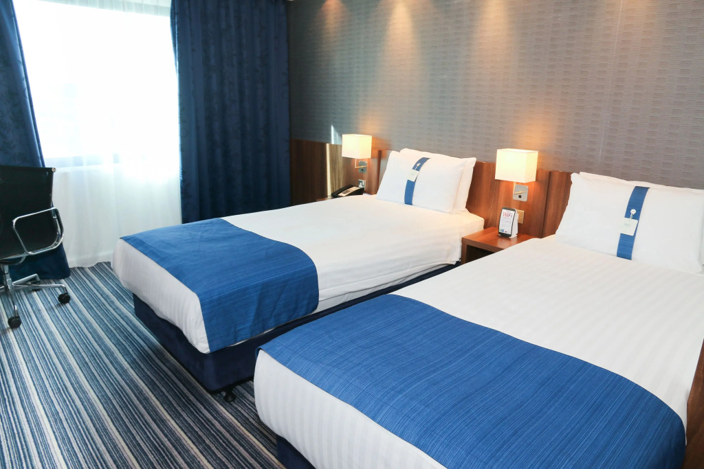 Holiday Inn Express London Heathrow T5 by IHG