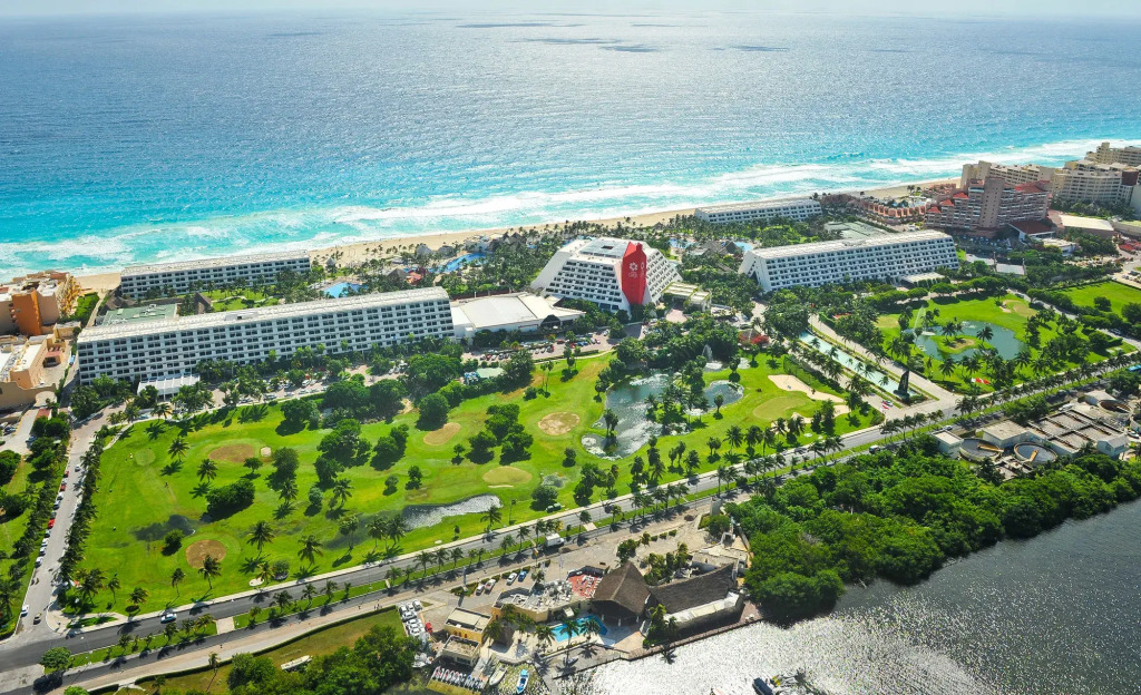 The Pyramid Cancun by Oasis - All Inclusive