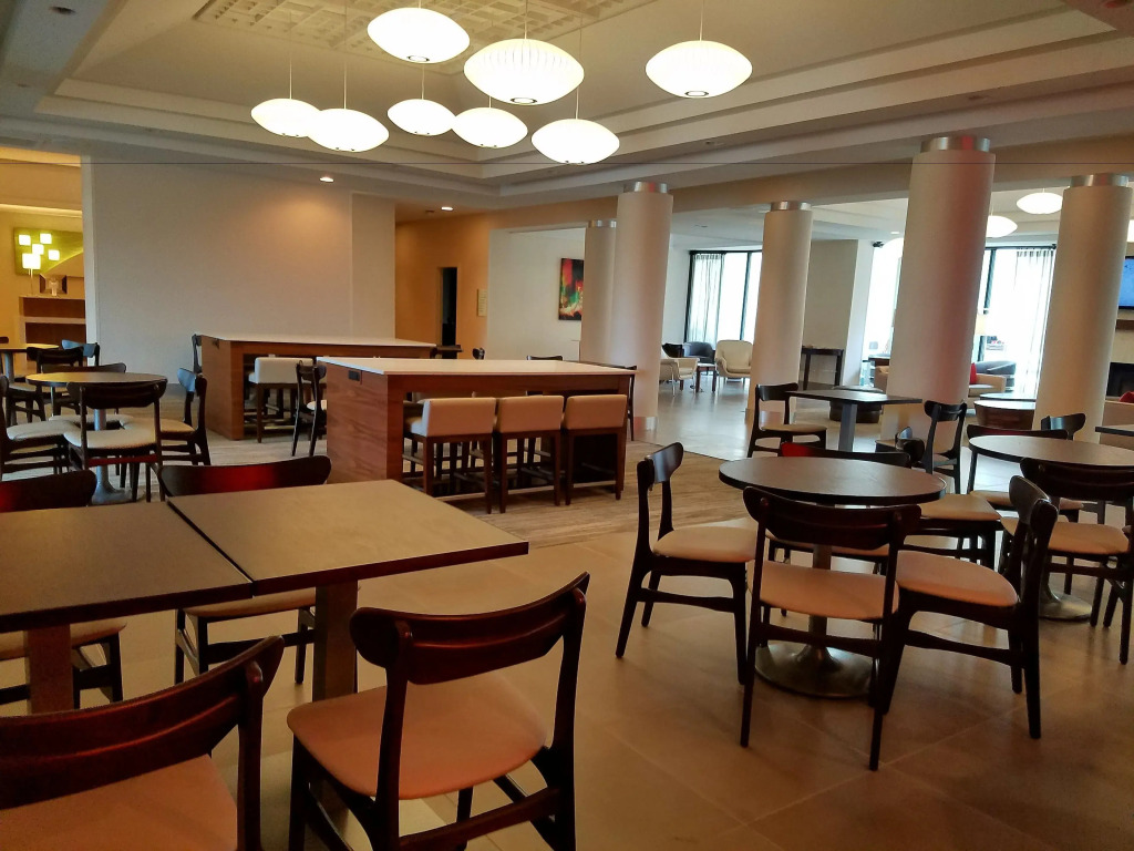Holiday Inn Irving Las Colinas by IHG