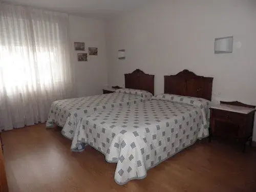 Imagen de Hostal Restaurante La Bombilla Sl (11 de 18)