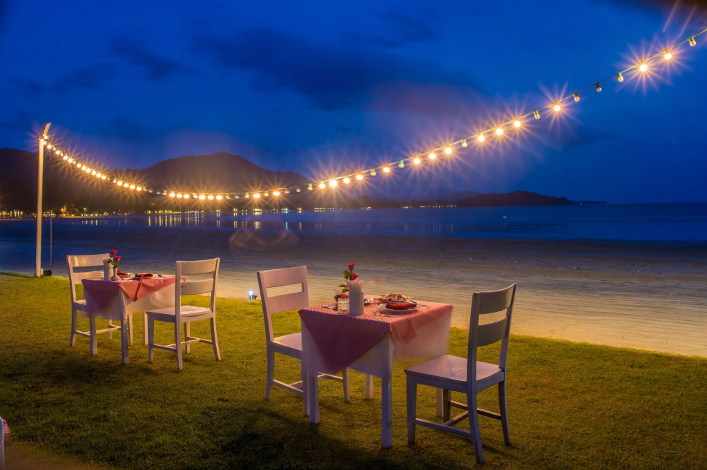 TwinBay Resort