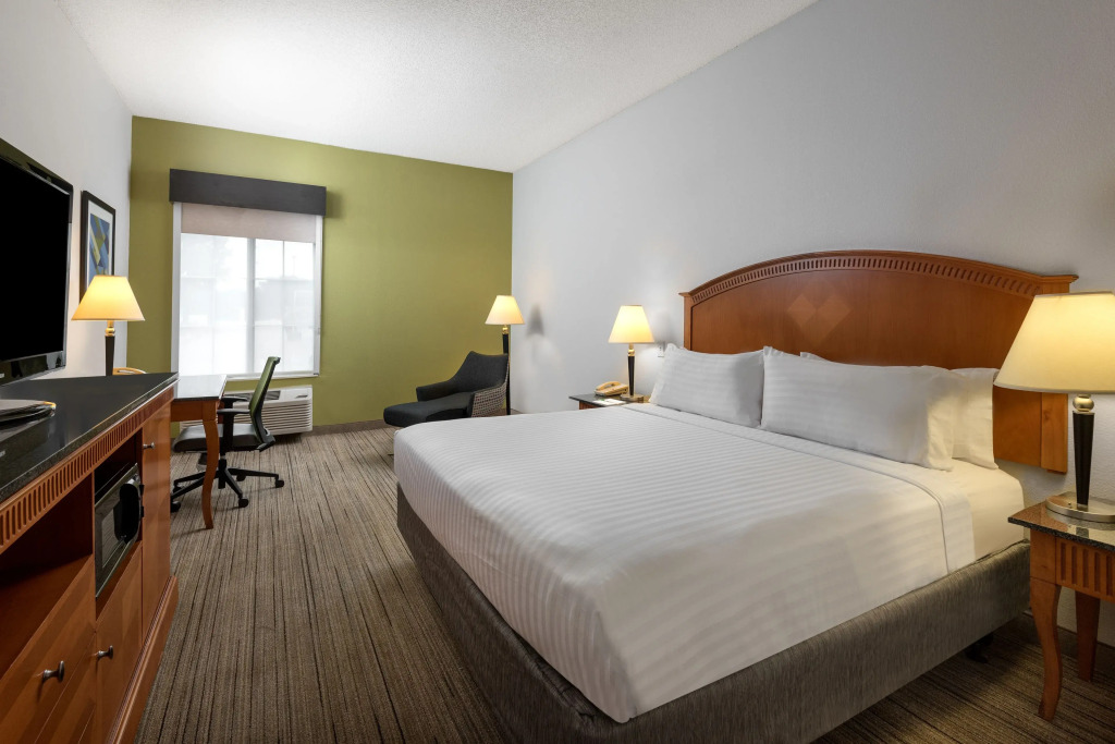 Holiday Inn Express Charlotte West - Gastonia by IHG.
