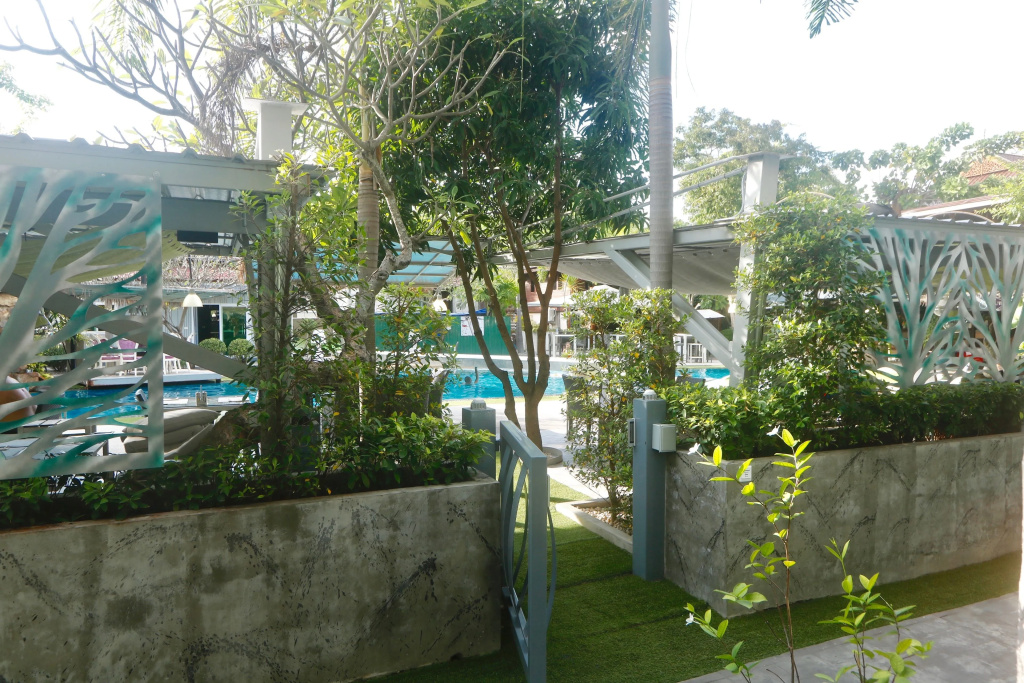 Momento Resort