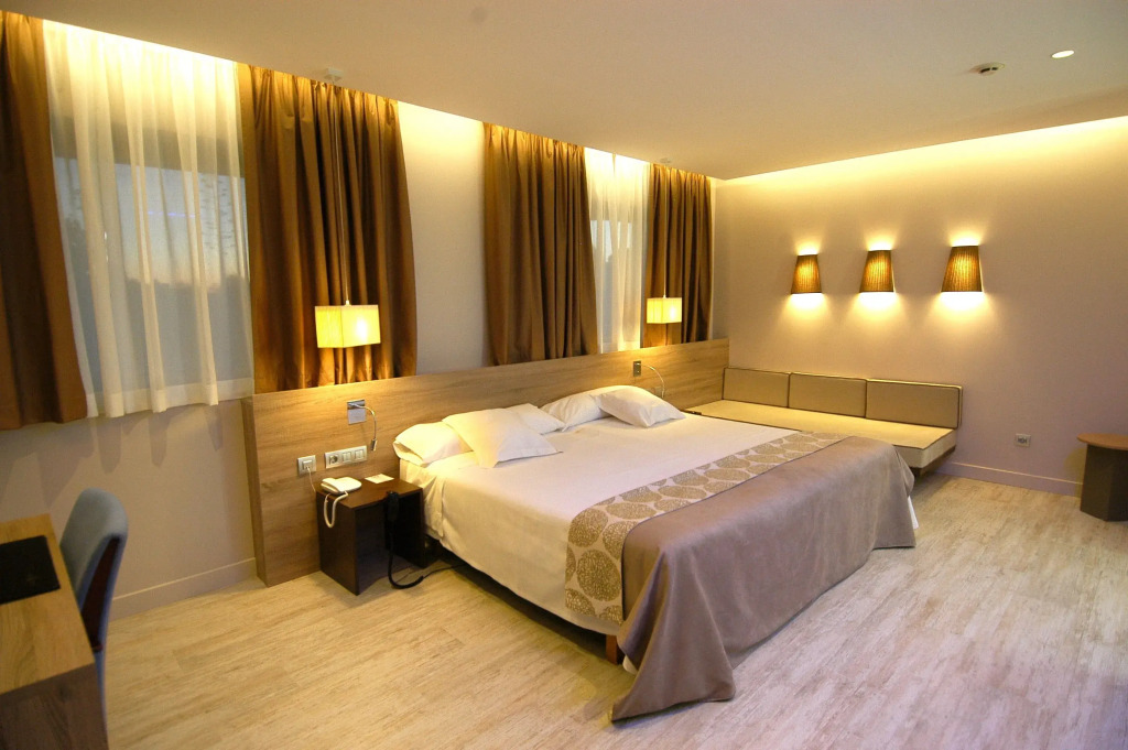Felix Hotel