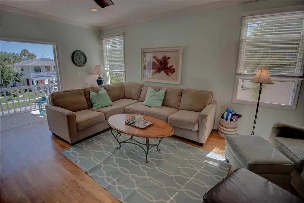 Campbell House Apartment 3