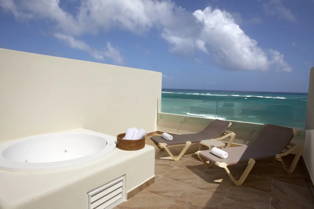 Отель Akumal Bay Beach and Wellness Resort