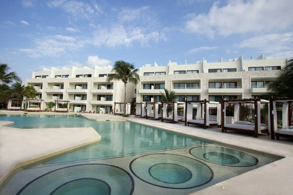 Отель Akumal Bay Beach and Wellness Resort