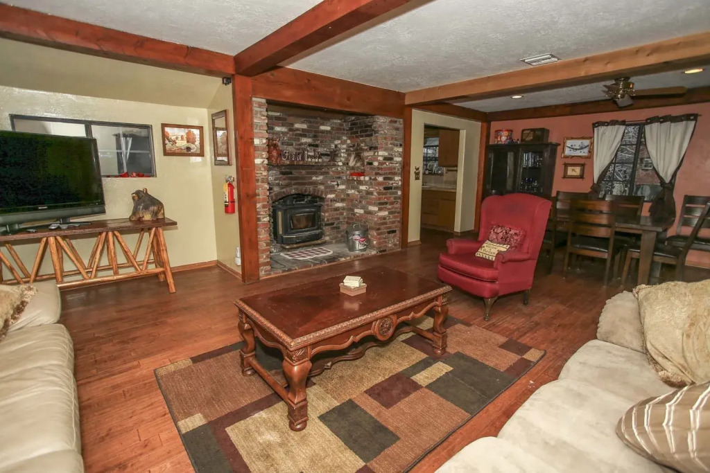 1723 - Camp Scarlett 3 Bedrooms 2 Bathrooms Home
