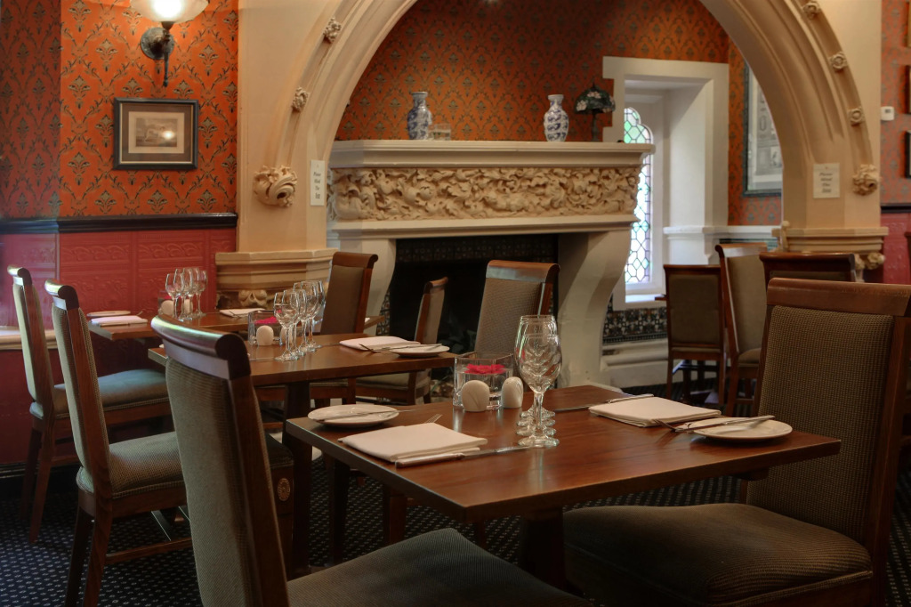 Best Western PLUS Grims Dyke Hotel