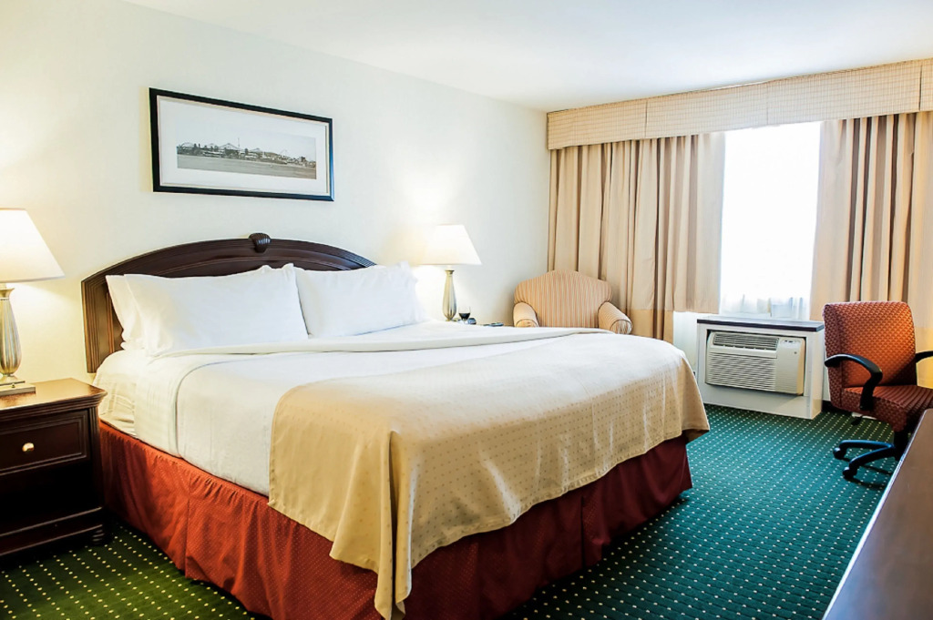 Holiday Inn Montreal Longueuil by IHG