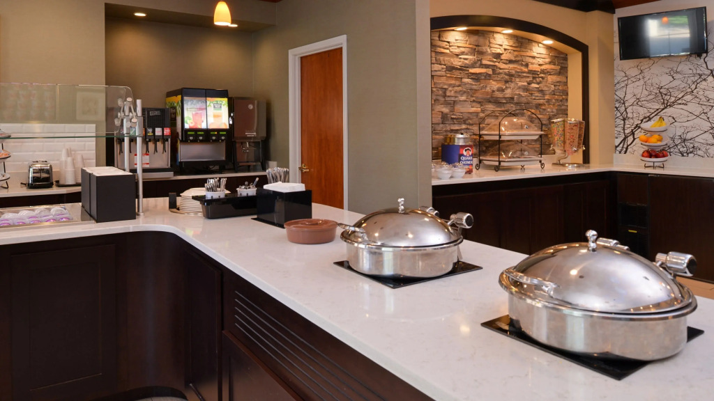 Staybridge Suites Sioux Falls at Empire Mall by IHG
