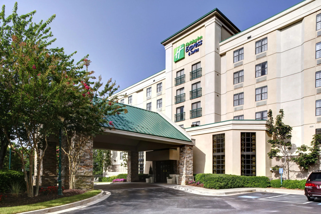 Holiday Inn Express Hotel & Suites Atlanta Buckhead by IHG