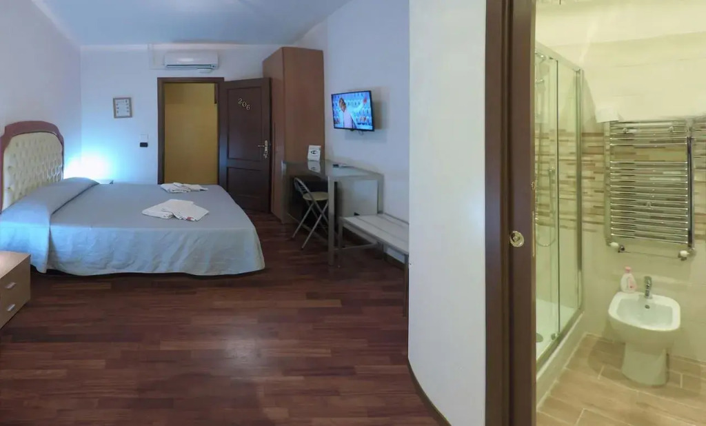 La Fiera GuestHouse