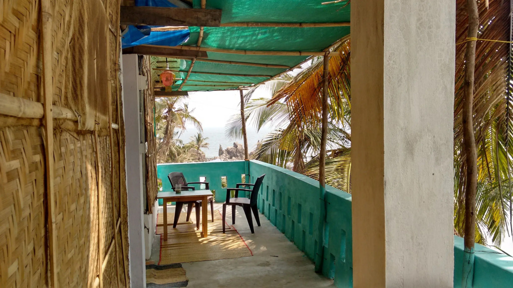 Om Ganesh Guest House Cliffside