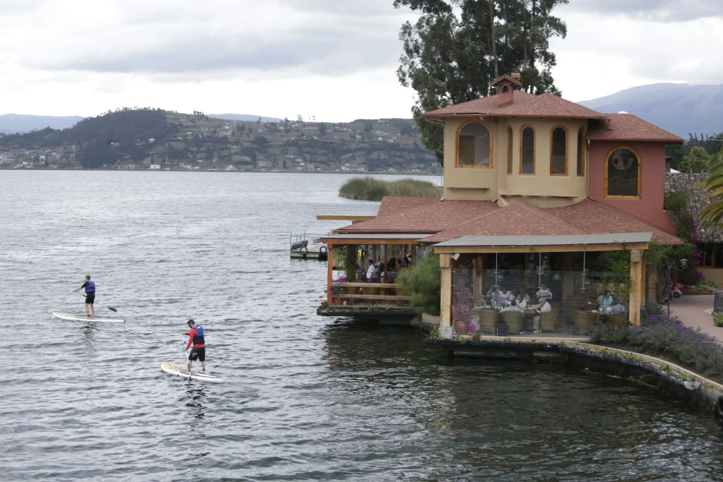 Hosteria Cabañas Del Lago