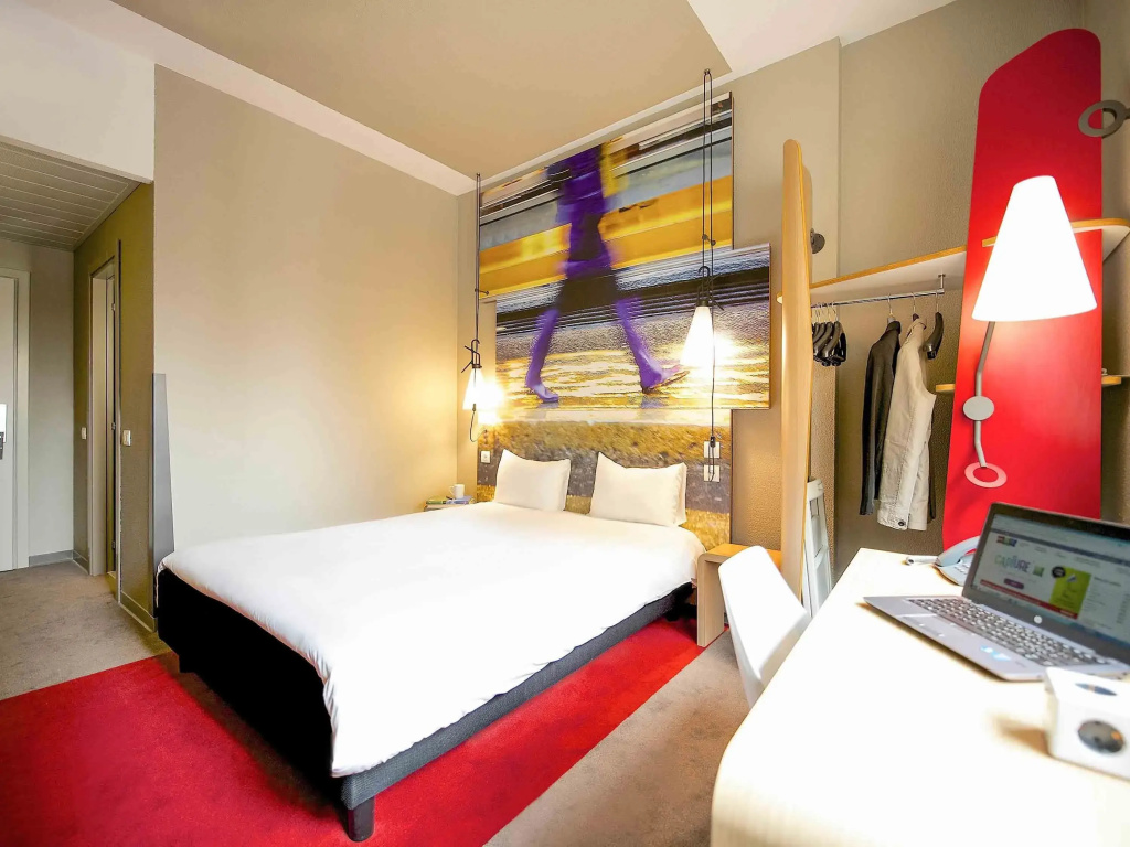 Отель ibis Milano Centro