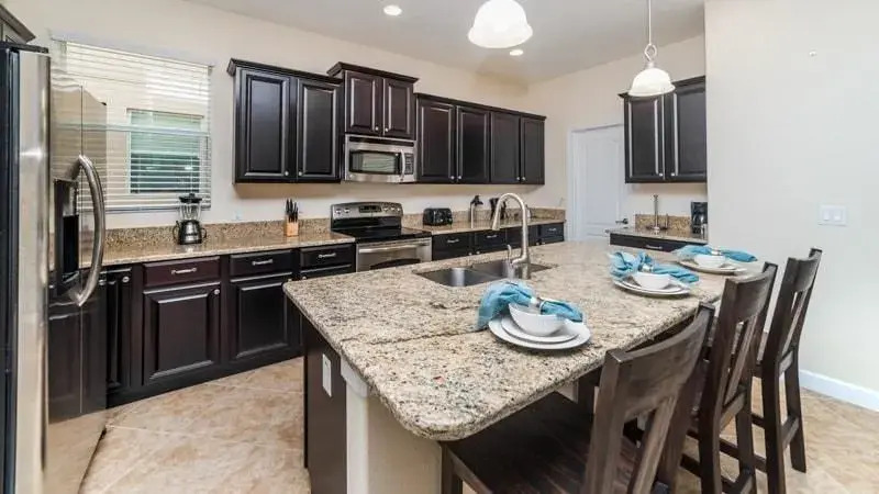 Paradise Palms Resort - 5BD/5BA Pool Home - Sleeps 10 - Gold - RPP570