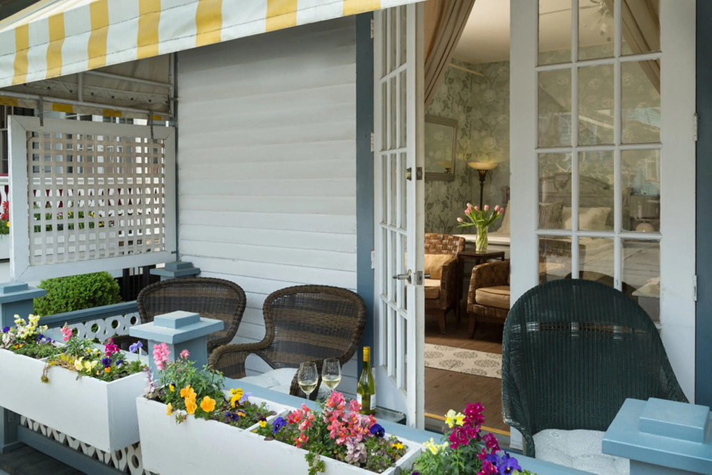 The Carroll Villa Hotel