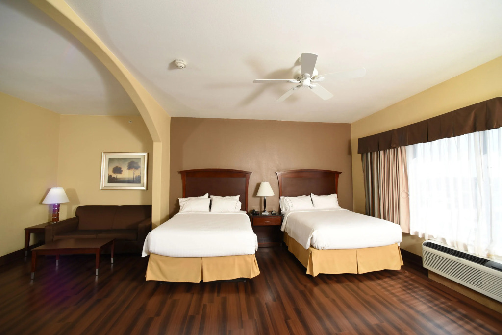 Holiday Inn Express Seguin by IHG