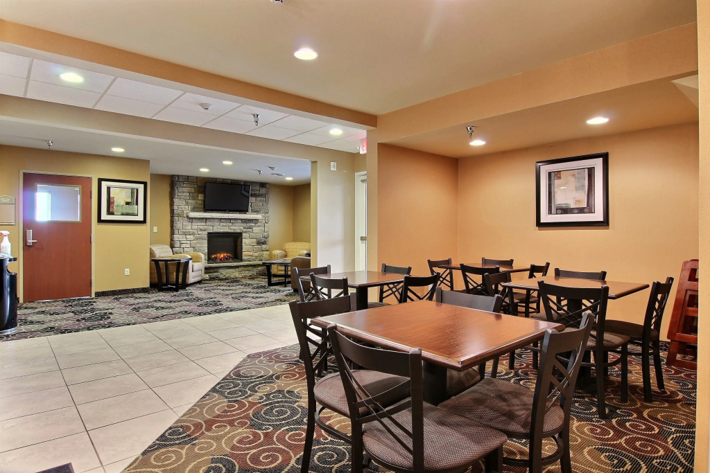 AmeriVu inn and Suites - Crookston