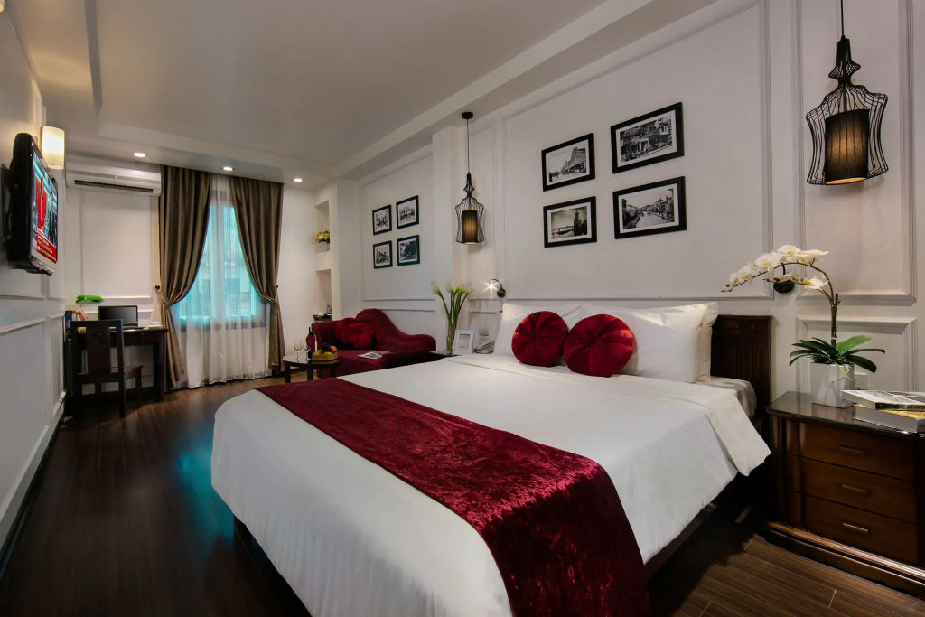 Golden Spring Hotel