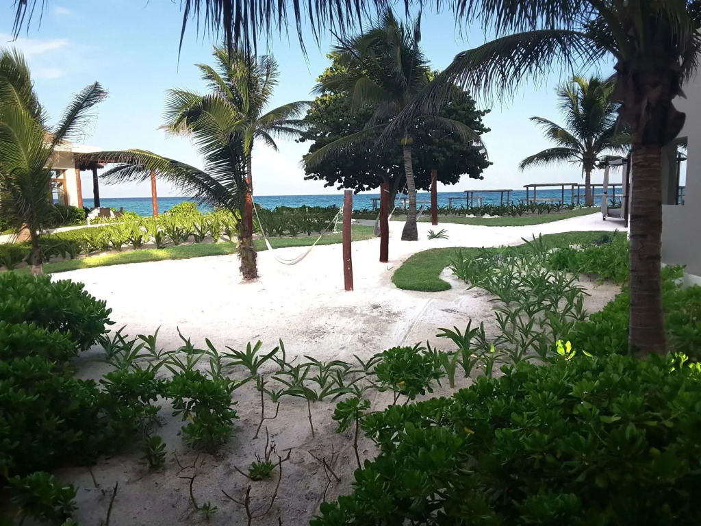 Отель Akumal Bay Beach and Wellness Resort