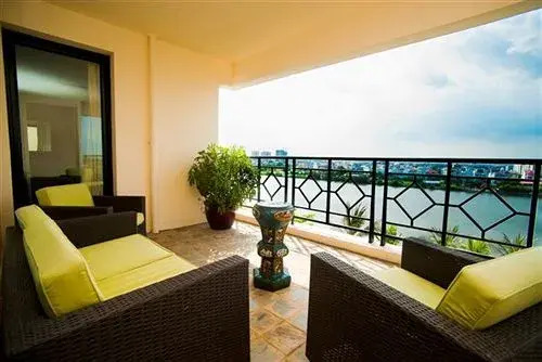 Апарт-Отель Saigon Domaine Luxury Residences