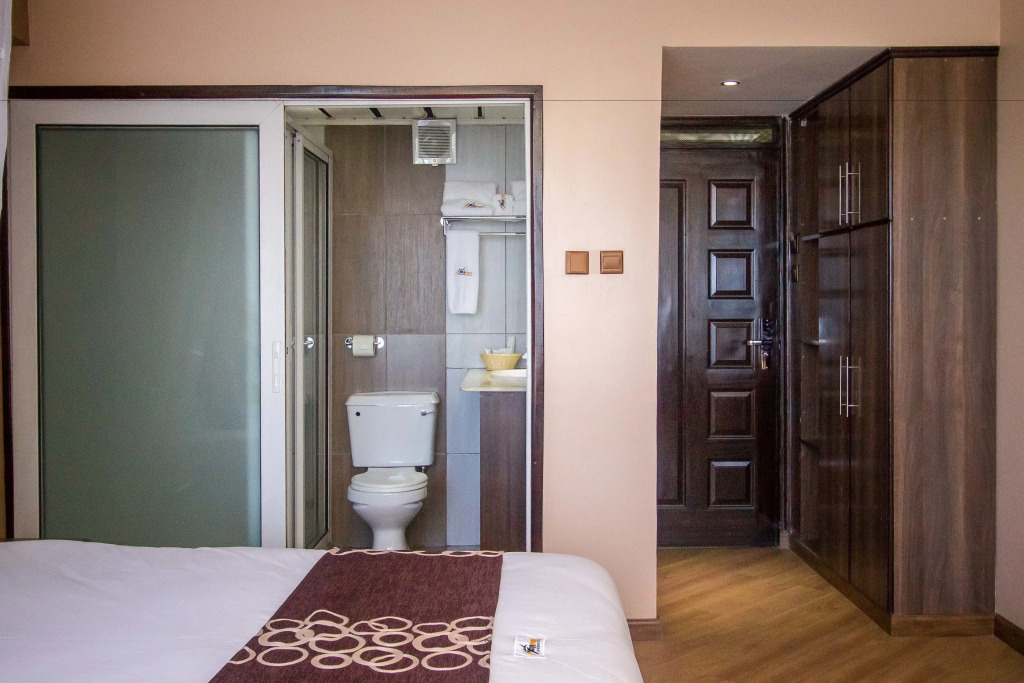 Airport Landing Hotel