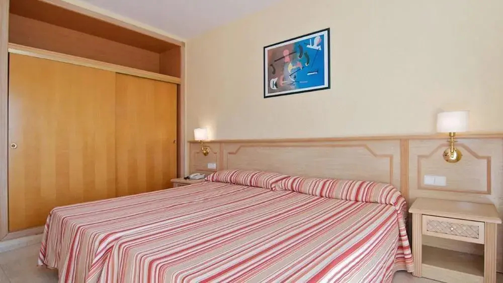 Marconfort Beach Club Hotel