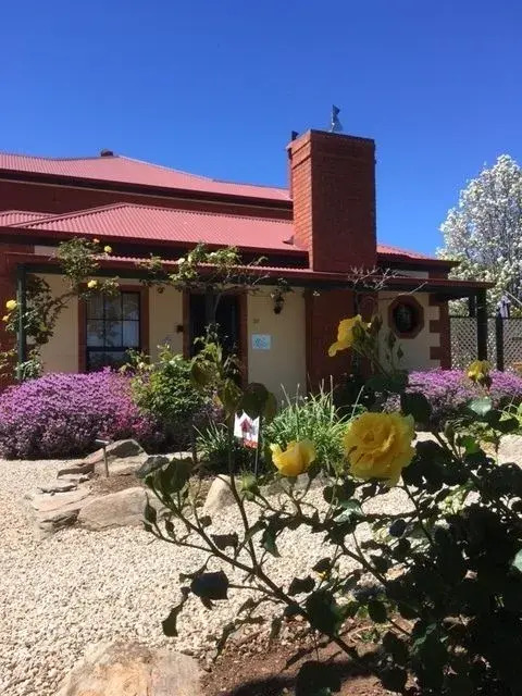 Wine and Roses Bed and Breakfast