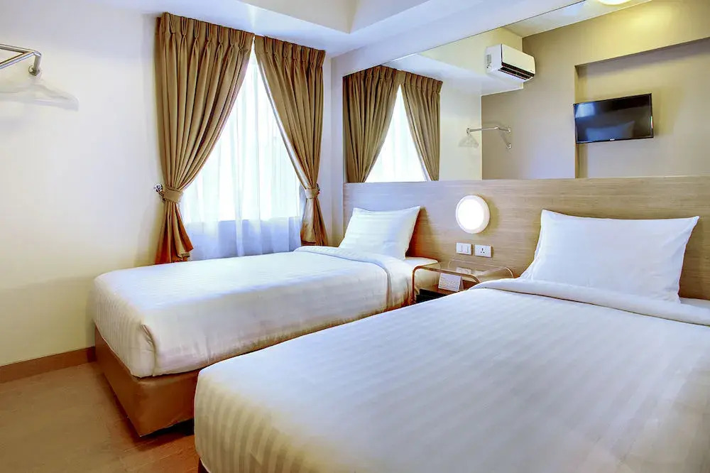 tune hotel positioning tune hotel positioning