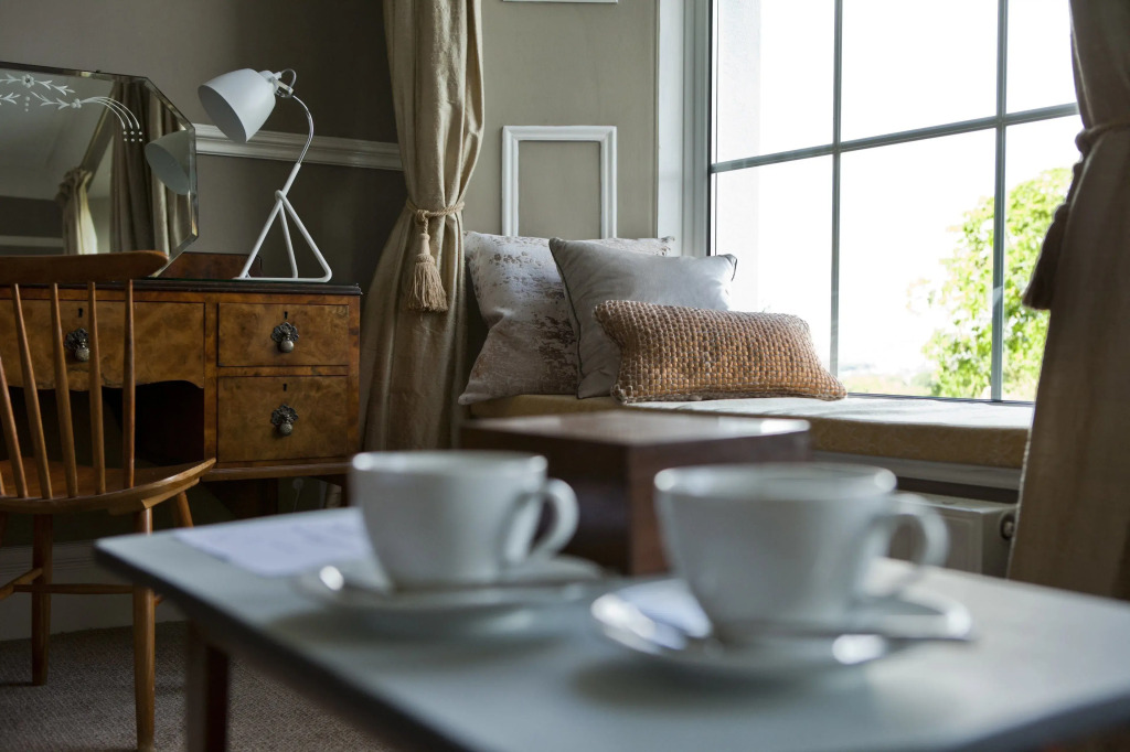 Coed Mawr Hall Bed & Breakfast