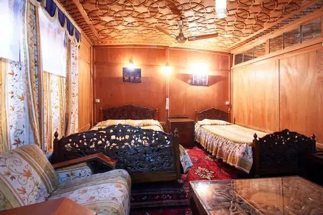 Aristotle Houseboat