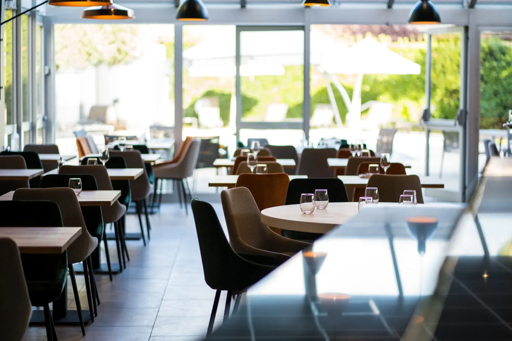 PoMo Hôtel & Restaurant