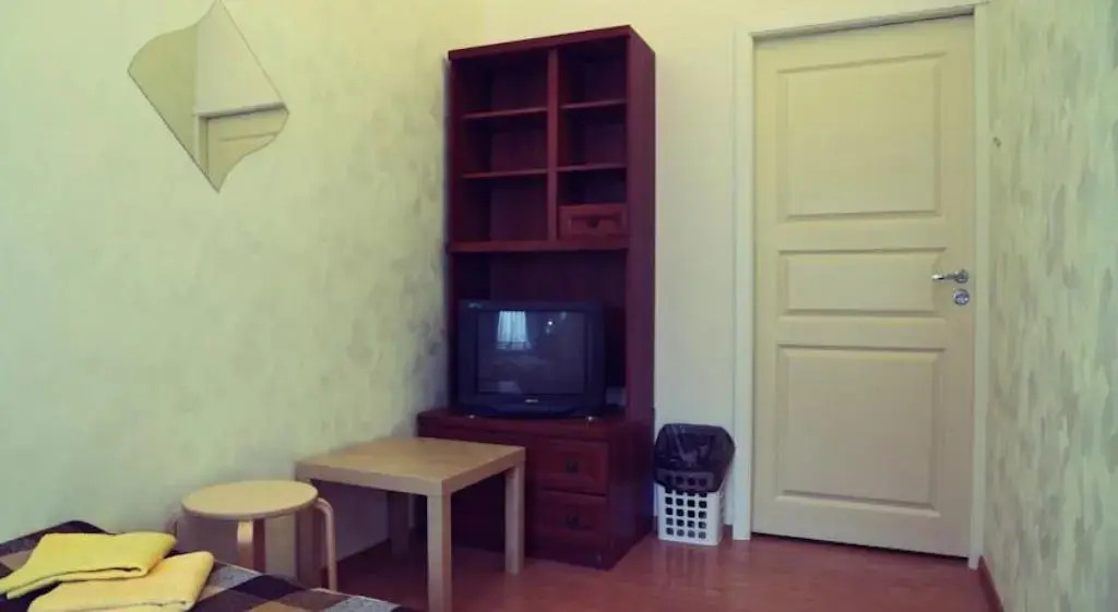 Happy House Hostel Liteyny