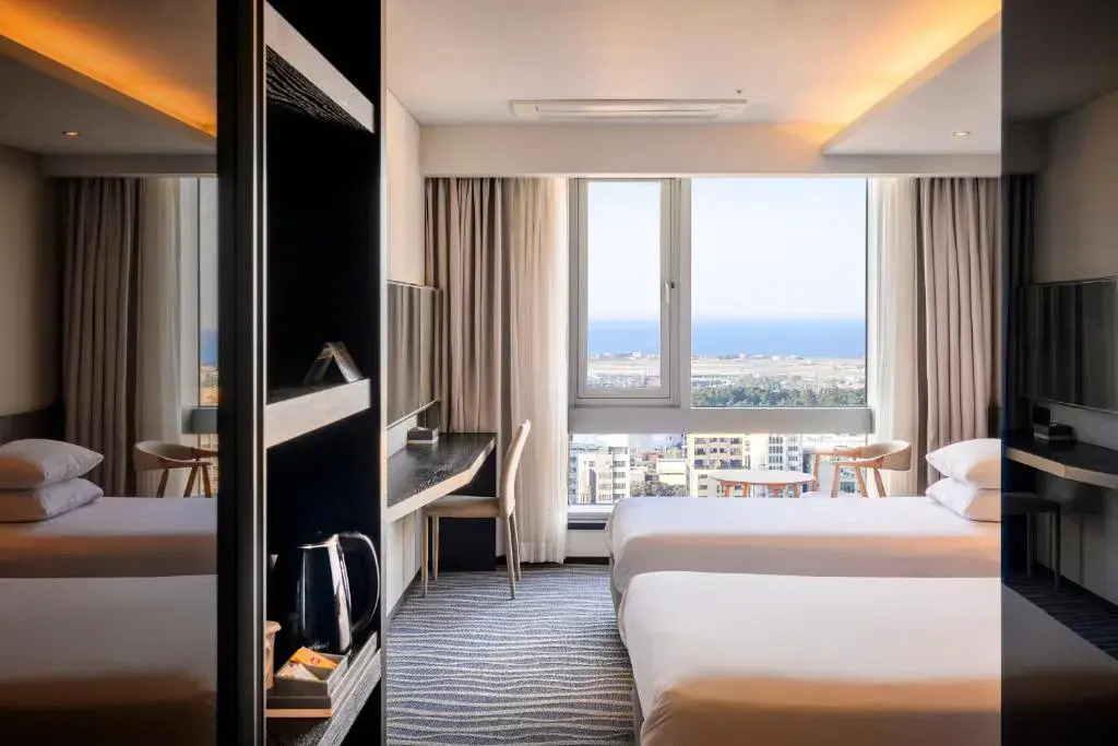 Gloucester Hotel and Resorts