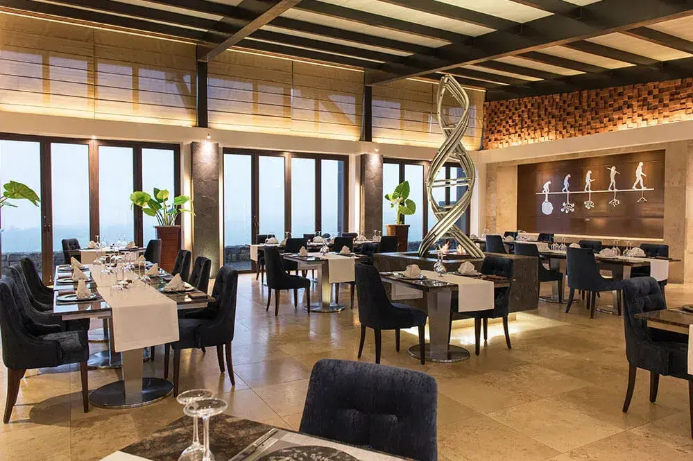 Pikaia Lodge