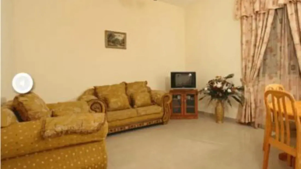 Palmland Hotel Suites