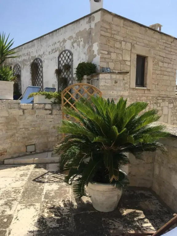 S. Martin Hotel